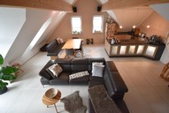 Vermietung 4 Zimmer Zella-Mehlis Dachgeschoss Wohnzimmer