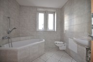 Vermietung 4 Zimmer Suhl Nähe Innenstadt Erdgeschoss Bad