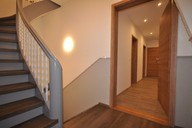 Vermietung 3 Zimmer Suhl Nähe Innenstadt Obergeschoss Hausflur