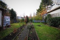 Vermietung 3 Zimmer Suhl Nähe Innenstadt Obergeschoss Grundstück