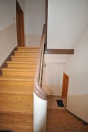 Vermietung 2 Zimmerwohnung Zella-Mehlis Ortsteil Mehlis Treppenhaus