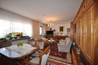 Verkauf Einfamilienhaus mit Doppelgarage und Partyraum Wohnzimmer