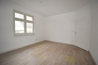 Vermietung 4 Zimmer Suhl lnnenstadt Schlafzimmer
