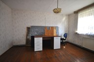 Verkauf frei stehendes Ein- bis Zweifamilienhaus in Viernau Schlafzimmer