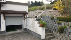 Verkauf frei stehendes Einfamilienhaus in Einsiedel Garage und Grundstück