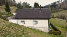 Verkauf frei stehendes Einfamilienhaus in Einsiedel Seitenansicht