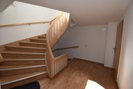 Vermietung 2 Zimmer Benshausen Treppenhaus