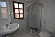 Vermietung 2 Zimmer Benshausen Bad