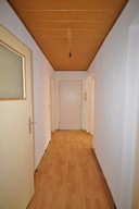 Verkauf 3 Zimmereigentumswohnung zum Selbstausbau Wohnungsflur