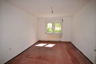 Verkauf 3 Zimmereigentumswohnung zum Selbstausbau Schlafzimmer