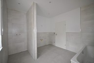 Vermietung ERSTBEZUG 3 Zimmerwohnung Schleusingen Bad