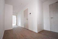Vermietung Neubau Suhl 4 Zimmer Wohnungsflur
