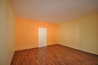 Vermietung 3 Zimmer Wohn- und Geschäftshaus Zella-Mehlis Schlafzimmer