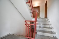 Verkauf 2 Zimmer-Eigentumswohnung Suhl Albrechts Dachgeschoss Treppenhaus