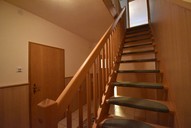 Verkauf Freistehendes Ein- bis Zweifamilienhaus mit viel Nebengelass Ansicht Treppenhaus