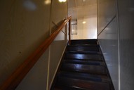 Verkauf Freistehendes Ein- bis Zweifamilienhaus mit viel Nebengelass Ansicht Zugang Dachgeschoss