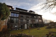 Verkauf 4-Zimmer-Eigentumswohnung Suhl Nähe Innenstadt Rückansicht Wohnanlage