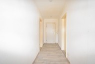Verkauf 2-Zimmer-Eigentumswohnung Suhl Wohnungsflur