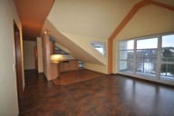 Verkauf 2-Zimmer-Eigentumswohnung Suhl Lautenberg Dachgeschoss Wohnzimmer