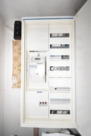 Verkauf freistehendes Einfamilienhaus mit Nebengelass Sicherungskasten