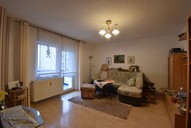 Mehrfamilienhaus 3 Zimmerwohnung Vermietung Erdgeschoss Wohnzimmer