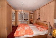 Mehrfamilienhaus 3 Zimmerwohnung Vermietung Erdgeschoss Schlafzimmer