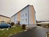 Mehrfamilienhaus 3 Zimmerwohnung Vermietung Erdgeschoss Seitenansicht