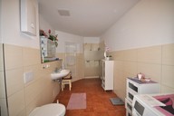 Vermietung 2 Zimmerwohnung Suhl Hochparterre Ansicht Bad