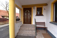 Verkauf freistehendes Einfamilienhaus mit 3 Garagen in Beinerstadt Zugang Rückseite