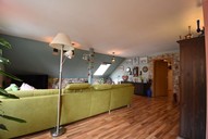 Vermietung Suhl 4 Zimmerwohnung Dachgeschoss Wohnzimmer
