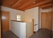 Verkauf Einfamilienhaus mit Einliegerwohnung in Suhl Neundorf Flur und Treppenhaus