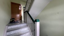 Verkauf vermietetes Mehrfamilienhaus Zella-Mehlis Treppe zum Obergeschoss