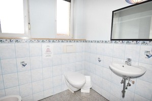 Vermietung Praxisräume Themar WC