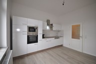 Vermietung 3 Zimmerwohnung Suhl Küche mit Fenster und Einbauküche