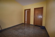 Vermietung 3 Zimmer Suhl Treppenhaus mit Zugang zur Wohnung